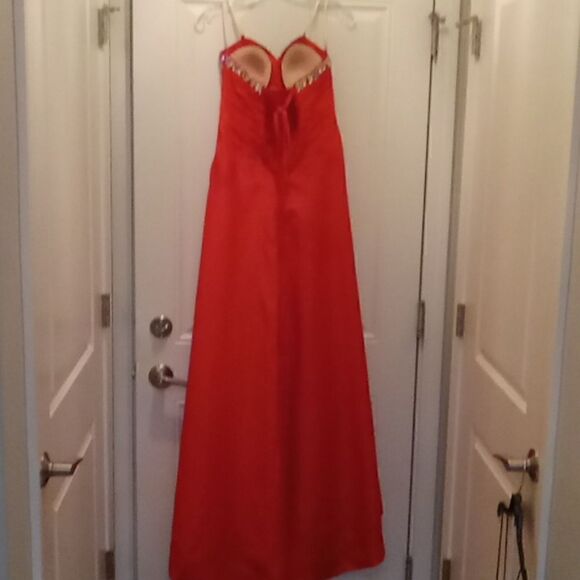 Cassandra Stone long red strapless silver sequin prom dress. Size 2 - Picture 3 of 4